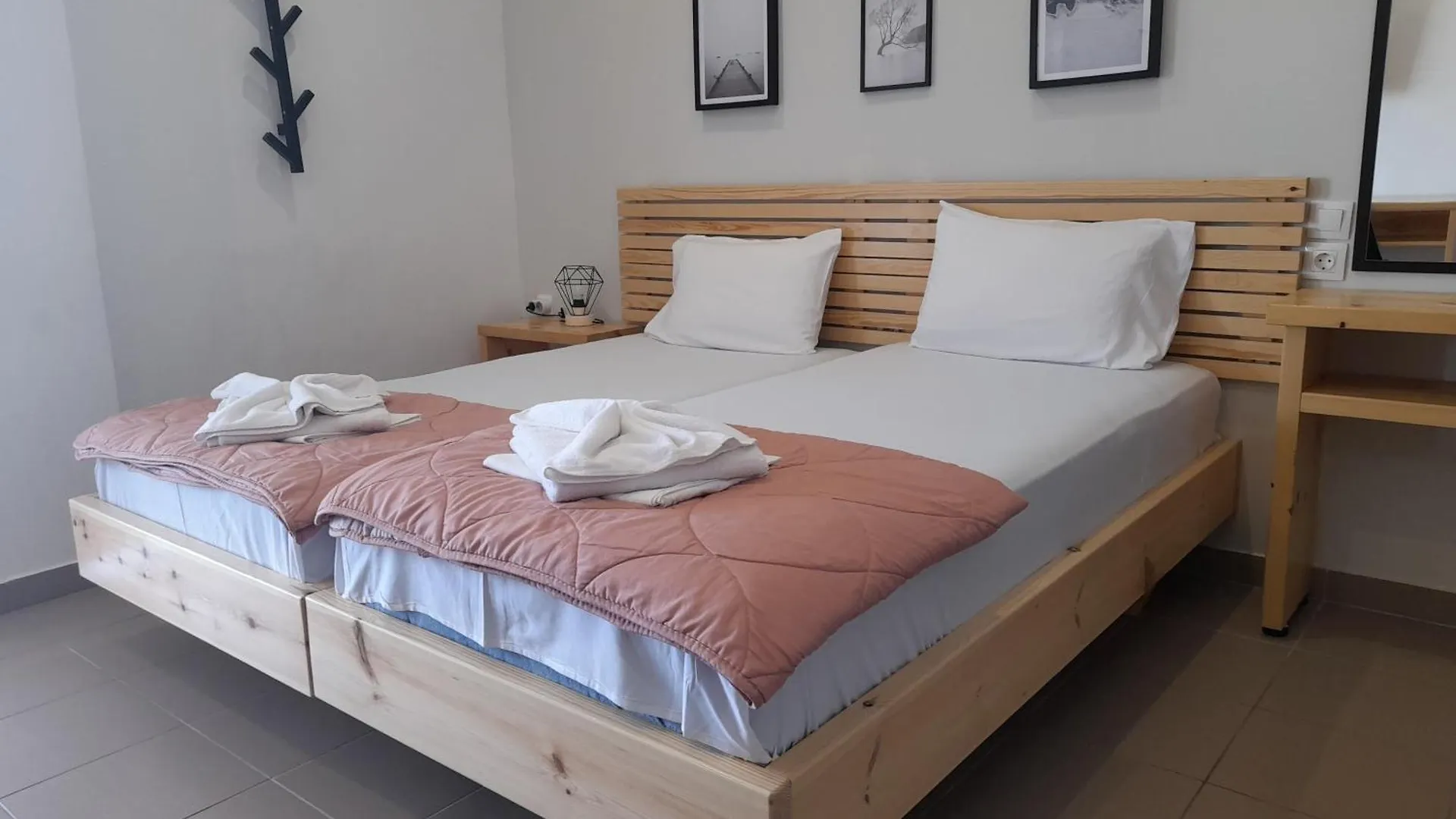 Johny'S Studios Kallithea  Grecia